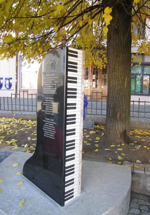 Franz-Liszt-Denkmal in Czernowitz